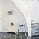 4 Bedroom Stunning In *
