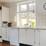 別荘 4 Bedroom Stunning In グドイェム