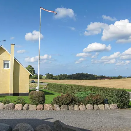 4 Bedroom Stunning In *