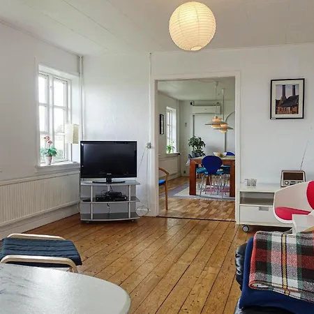 Vakantiehuis 4 Bedroom Stunning In *