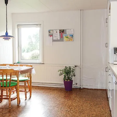 Stunning In With Kitchen