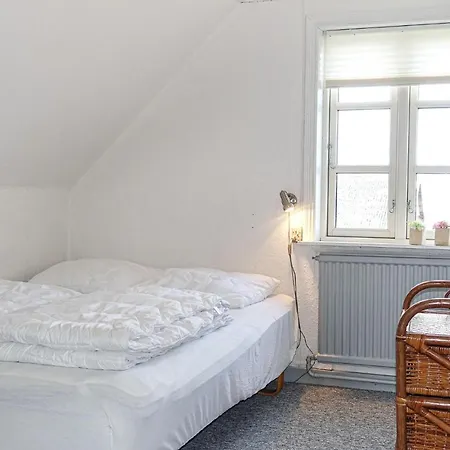 4 Bedroom Stunning In Gudhjem