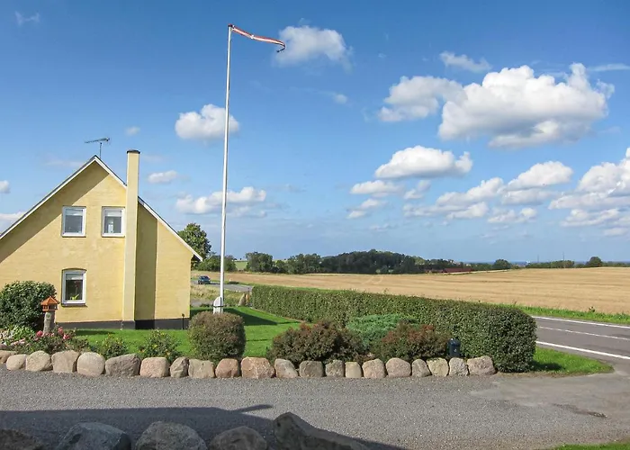 4 Bedroom Stunning In *