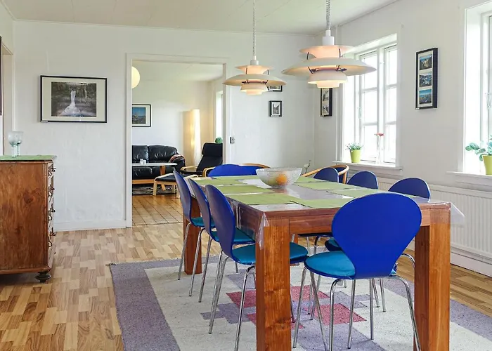 4 Bedroom Stunning In